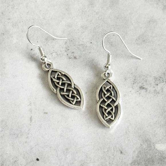 5 For $25💫Silver Filigree Dangles Earrings - Picture 5 of 6